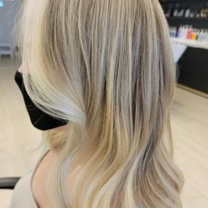 accent foils blonde-highlights-fortelli-hair-salon-oakville