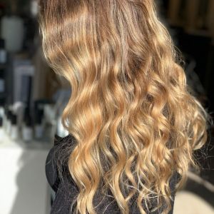 strawberry-blonde-hair-with-highlights-fortelli-salon-oakville-ontario