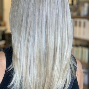 blonde highlights Fortelli hair salon oakville